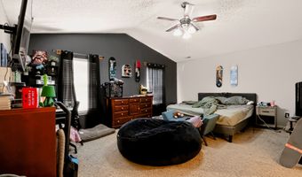 7102 Harness Lakes Dr, Indianapolis, IN 46217