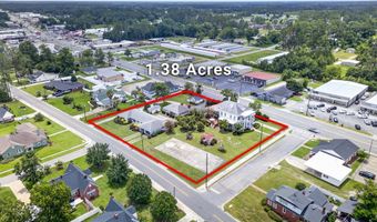 12 Dyal St, Baxley, GA 31513