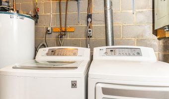 2320 SANFORD St, Alexandria, VA 22301