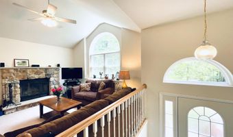 9 Sycamore Cir, Albrightsville, PA 18210