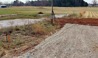 7066 Vivians Rd, Anderson, AL 35610