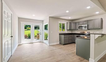 16 Duvall Ln, Bella Vista, AR 72715