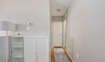 4141 N HENDERSON Rd 702, Arlington, VA 22203