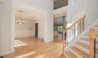 4012 Erin Dr, Alpharetta, GA 30022