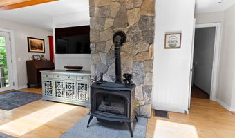 10 Rocky Top Ln, Ashland, NH 03217