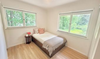 6819 SELKIRK, Bethesda, MD 20817