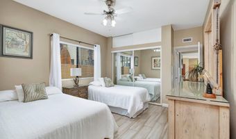 136 Juniper Ave, Carlsbad, CA 92008