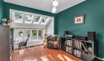 90 E Lincoln Ave, Atlantic Highlands, NJ 07716