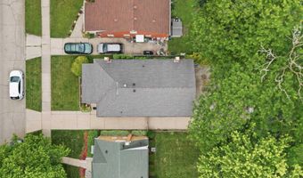 7829 Buckingham Ave, Allen Park, MI 48101