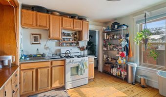 103 N Champlain St, Burlington, VT 05401