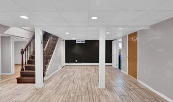 18 Nolan Dr, Bloomfield, CT 06002