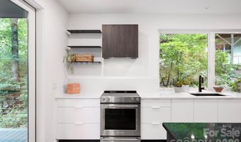 190 Rumbough Pl, Asheville, NC 28806