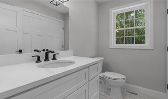 62 Orchard Ave, Johnston, RI 02919