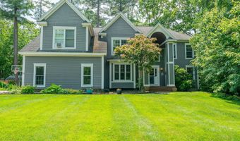 24 Surrey Ln, Falmouth, ME 04105