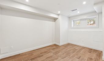 1508 21ST St NW #3, Washington, DC 20036