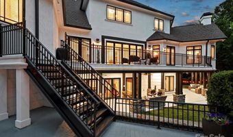 2207 Trapper Ct, Charlotte, NC 28270