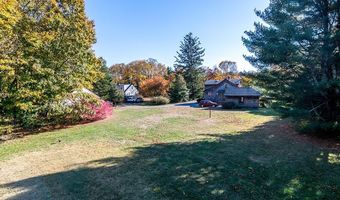 154 Essex Rd, North Kingstown, RI 02852