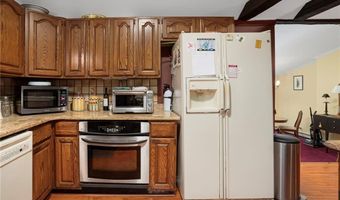 1515 South Rd, East Greenwich, RI 02818