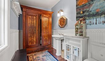 47 Thomas Sumter St, Beaufort, SC 29907