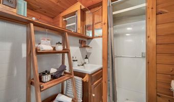 20 Boat Cove Rd, Alton, NH 03810
