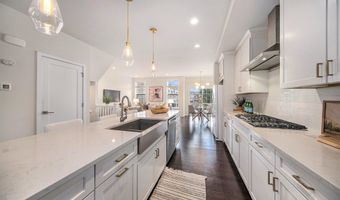 2856 Ridington Rd, Ann Arbor, MI 48105