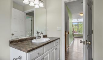 212 Oak Hill Rd, Barrington, NH 03825