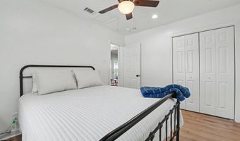 426 Demontluzin Ave, Bay St. Louis, MS 39520