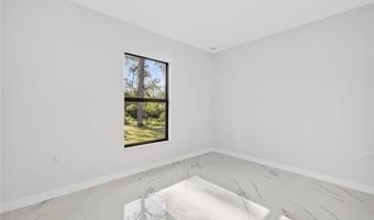 2006 McArthur Ave, Alva, FL 33920