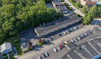 132 Hoffman Ave 207, Cranston, RI 02920