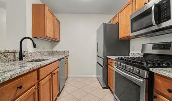 951 Addington Ln 135, Ann Arbor, MI 48108