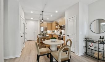 43601 CHARITABLE St 273, Ashburn, VA 20148