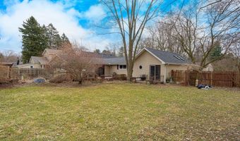 297 E Washington St, Almont, MI 48003