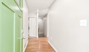 2123 N EARLEY St, Alexandria, VA 22302