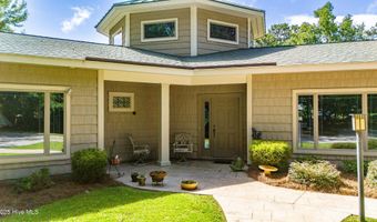 130 Willowbrook Dr, Arapahoe, NC 28510