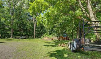 16 Old New Milford Rd, Brookfield, CT 06804