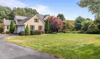 68 Delta Dr, North Kingstown, RI 02874