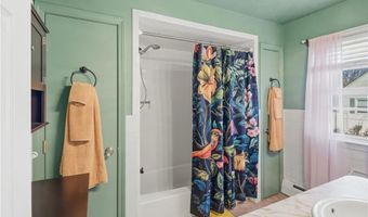 76 Sabra St, Cranston, RI 02910