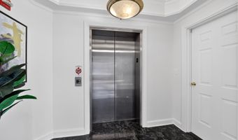 1555 N COLONIAL Ter 601, Arlington, VA 22209