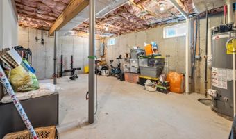 75 Bowlby St, Andover, NJ 07801