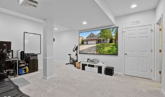 3033 Tuscarora Ln, Indianapolis, IN 46217