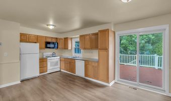 32 Pine Tree Dr, Bayville, NJ 08721