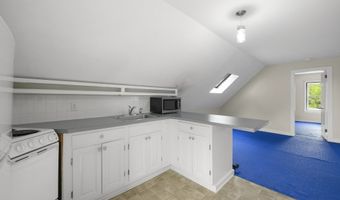 9 Pleasant St, Bath, ME 04530