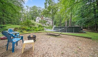 13 Holly Hill Dr, Amherst, NH 03031