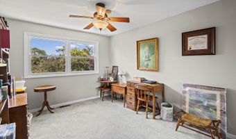 219 W Appletree Ln, Arlington Heights, IL 60004