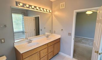 43840 HICKORY CORNER Ter 114, Ashburn, VA 20147