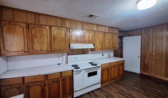 2519 Jamestown Rd, Bishopville, SC 29010