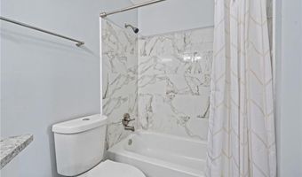 104 Glenleaf Dr, Peachtree Corners, GA 30092
