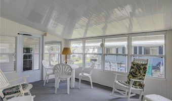 601 Draco Dr, Barefoot Bay, FL 32976