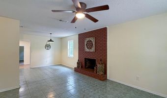 5703 Old River Rd, Baker, FL 32531