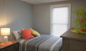 20 Temple St, Auburn, ME 04210